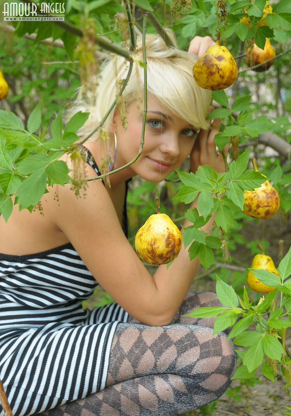 Валентина, 24 года, 0 размер груди